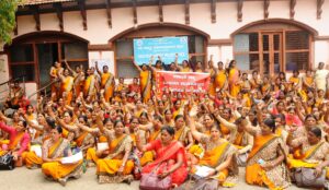 Protest demanding implementation of demand of Anganwadi workers