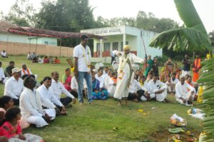 ಆರದವಳ್ಳಿ ಗ್ರಾಮದಲ್ಲಿ ಅಂಬು ಒಡೆಯುವ ಕಾರ್ಯಕ್ರಮ