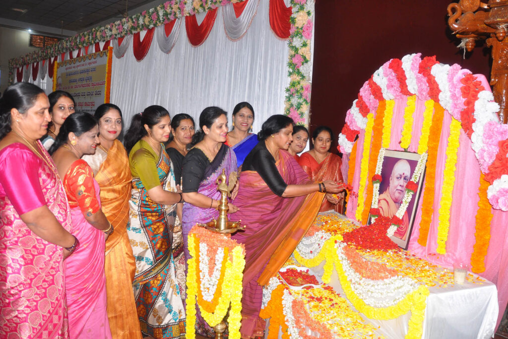 Dr. from District Okkaligar Mahila Sangh at Okkaligar Bhavan in the city. Birth anniversary of Balagangadharnath Swami