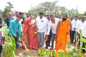 ಹಿರೇಗೌಜ ಗ್ರಾಮದಲ್ಲಿ ೨೦ ಲಕ್ಷ ರೂ. ವೆಚ್ಚದ ಸಾಂಸ್ಕೃತಿಕ ಭವನ ನಿರ್ಮಾಣ ಕಾಮಗಾರಿಗೆ ಗುದ್ದಲಿ ಪೂಜೆ