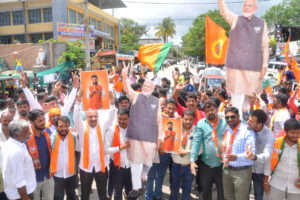 ಕಾಫಿನಾಡು ಚಿಕ್ಕಮಗಳೂರಿನಲ್ಲಿ ಬಿಜೆಪಿ ಕಾರ್ಯಕರ್ತರು ಸಂಭ್ರಮಾಚರಣೆ