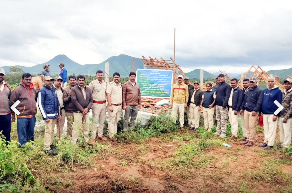 ಎಮ್ಮೆದೊಡ್ಡಿ ಅರಣ್ಯಭೂಮಿ ಒತ್ತುವರಿ ತೆರವು